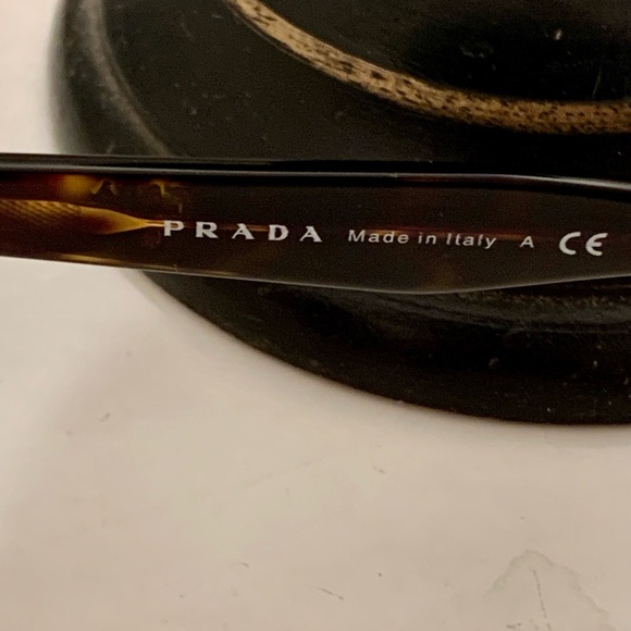 Prada singlases un excellent condition without original case - Picture 5 of 13